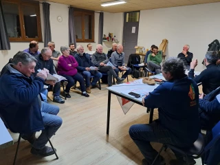 La campagne se poursuit sur le terrain