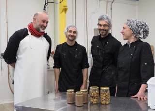 À Nozières, « Les paysannes rient » et transforment vos produits !