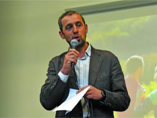 GMS : « Jouer le jeu du local »