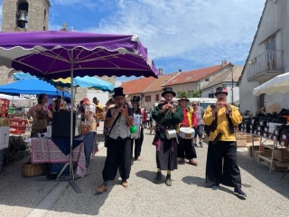 Sainte-Eulalie : la foire des Violettes, une tradition bien vivante et colorée