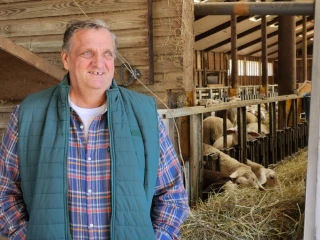 Un Ardéchois dans l'Amour est dans le pré