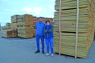 Chez Vallet frères, les piquets un savoir-faire héréditaire