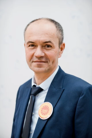 Le Cnaol à la défense du lait cru