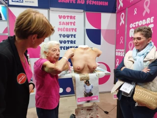 Octobre rose s’invite sur le stand de la MSA, parlons seins !